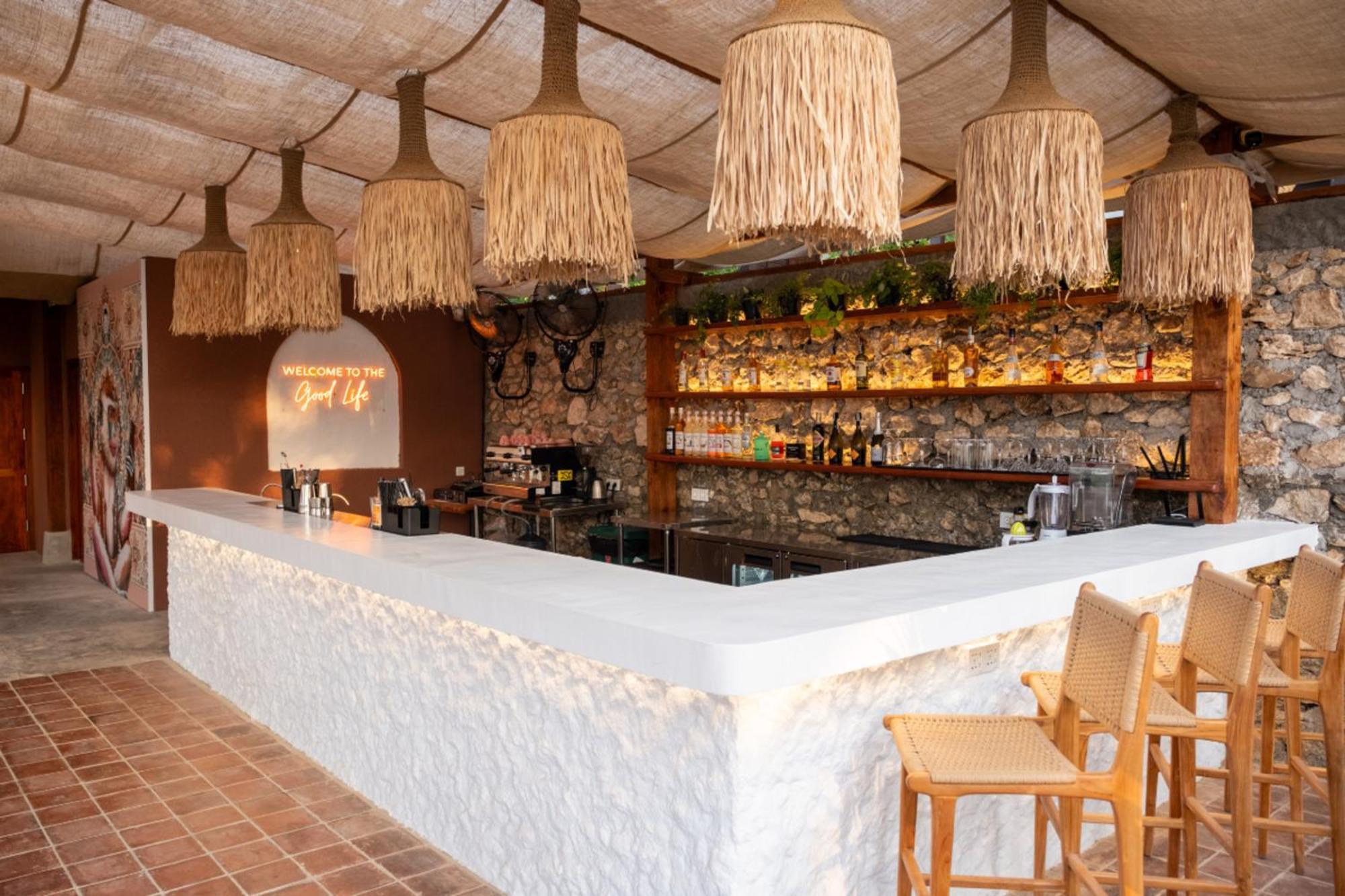 Mad Monkey Nusa Lembongan Екстериор снимка
